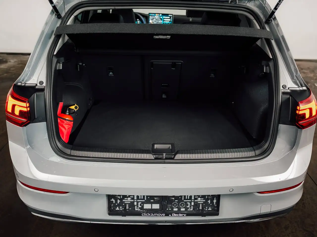 Volkswagen Golf - 8