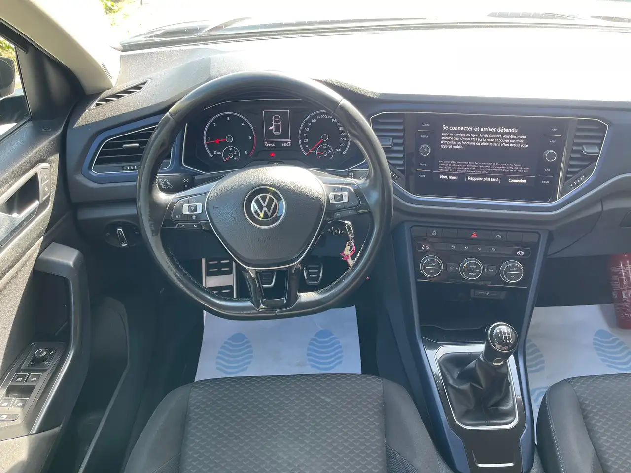 Volkswagen T-Roc - 10