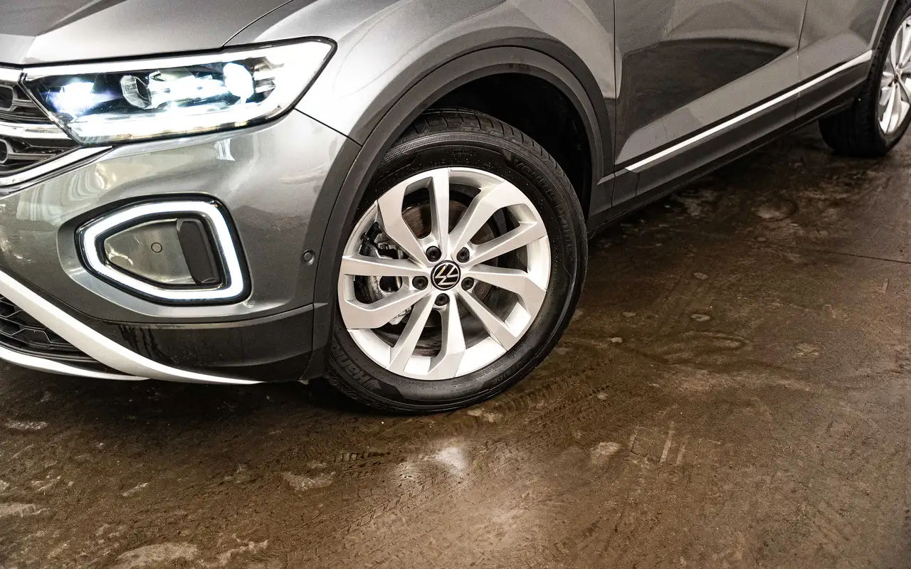 Volkswagen T-Roc - 5