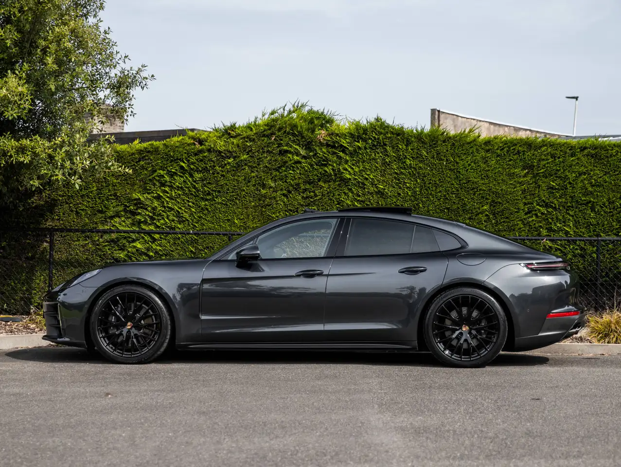 Porsche Panamera - 3