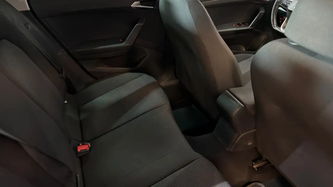 SEAT Arona - 9