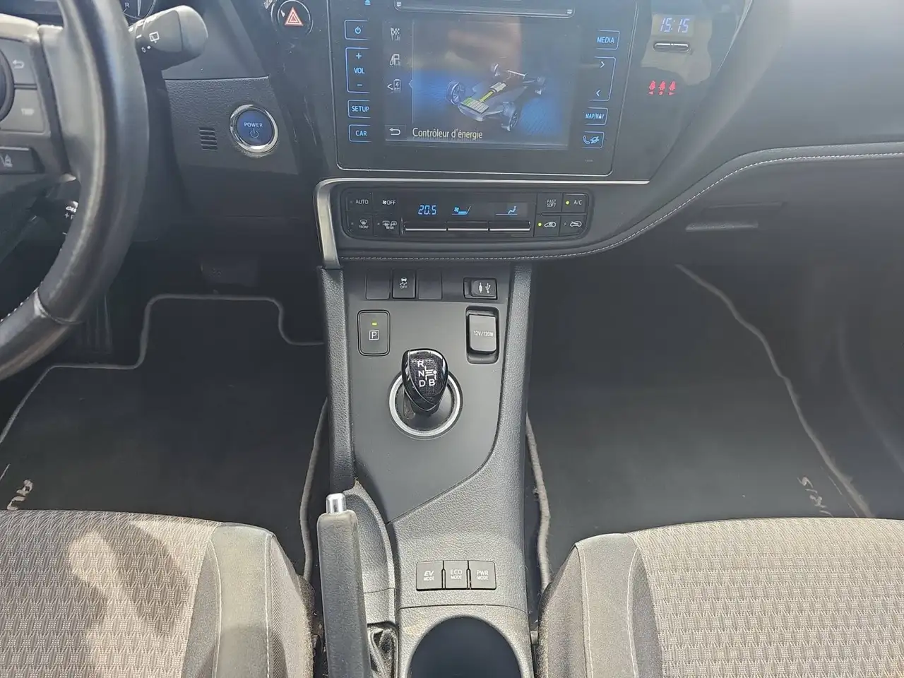 Toyota Auris - 12
