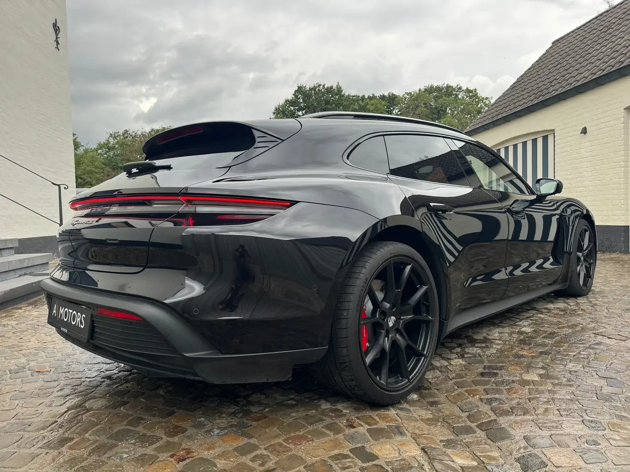 Porsche Taycan - 6