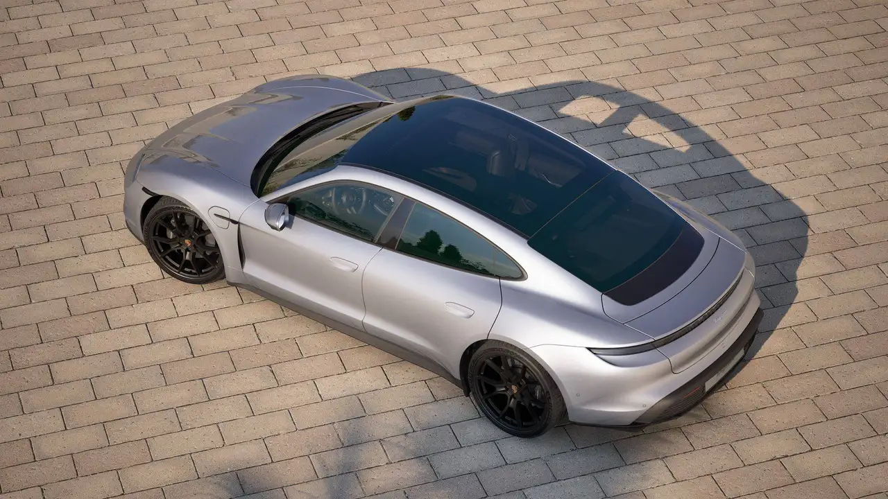 Porsche Taycan - 4