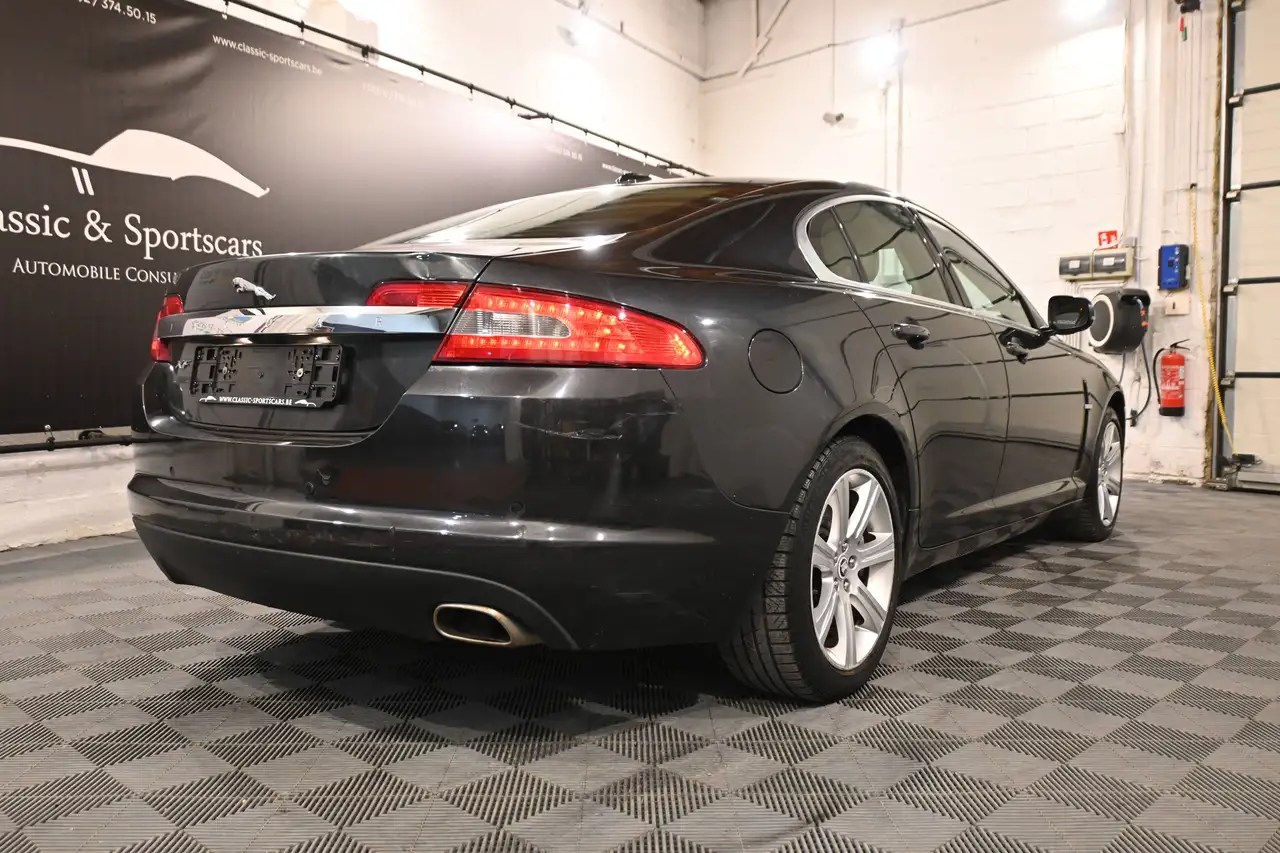 Jaguar XF - 7