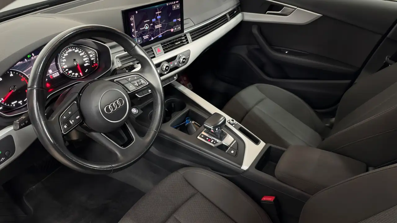Audi A4 - 8