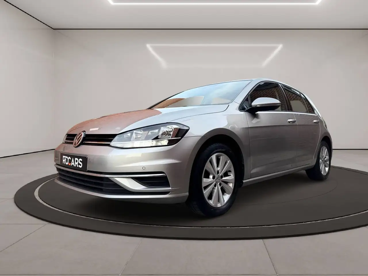 Volkswagen Golf - 5