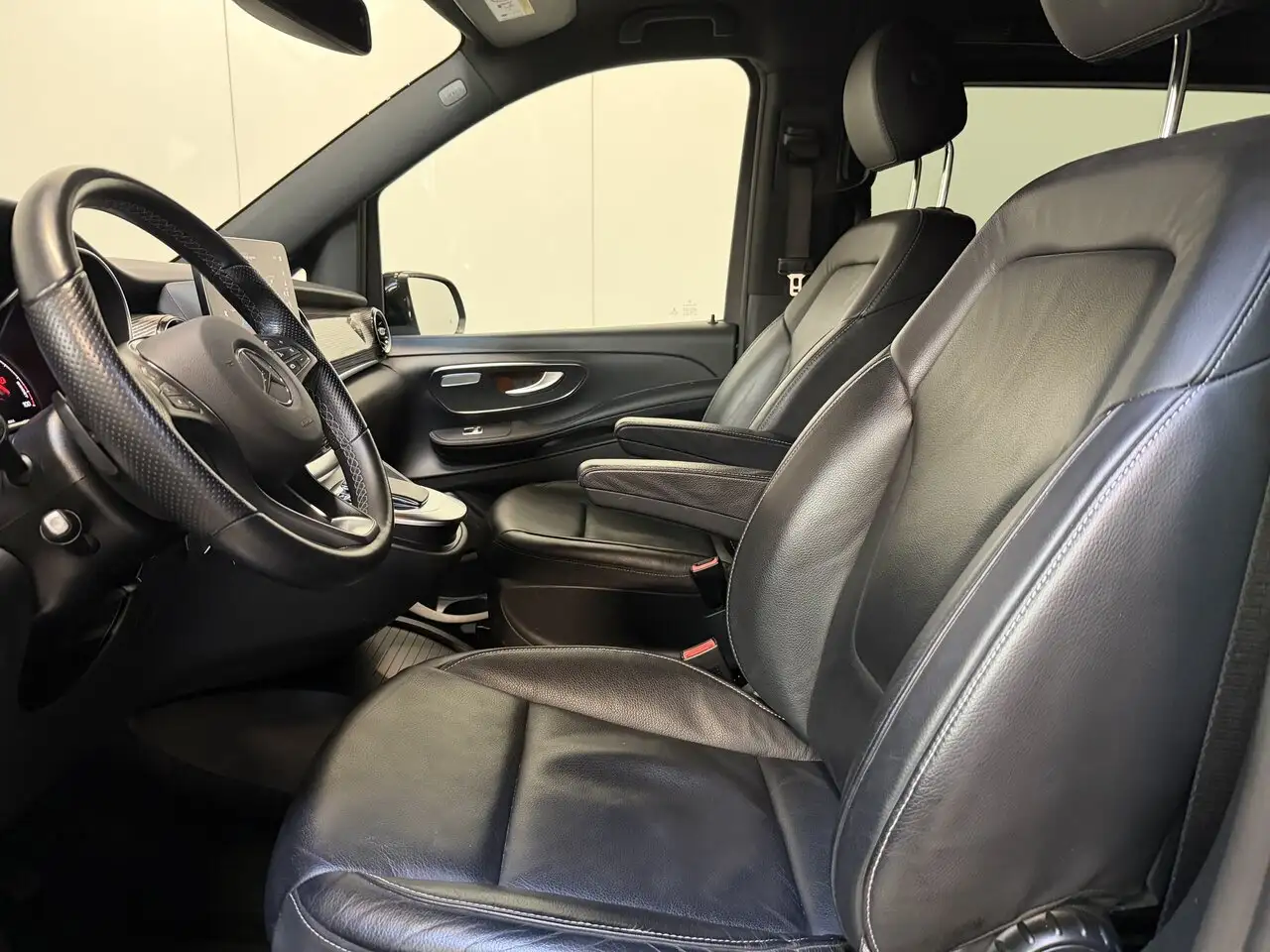 Mercedes-Benz EQV 300 - 8