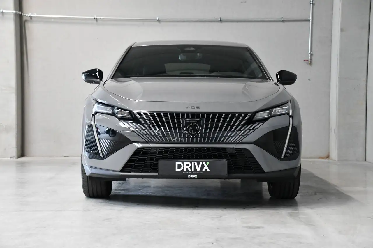 Peugeot 408 - 8