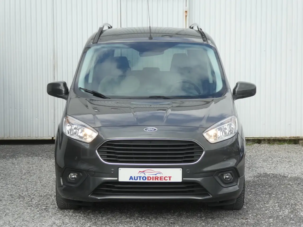 Ford Tourneo Courier - 2