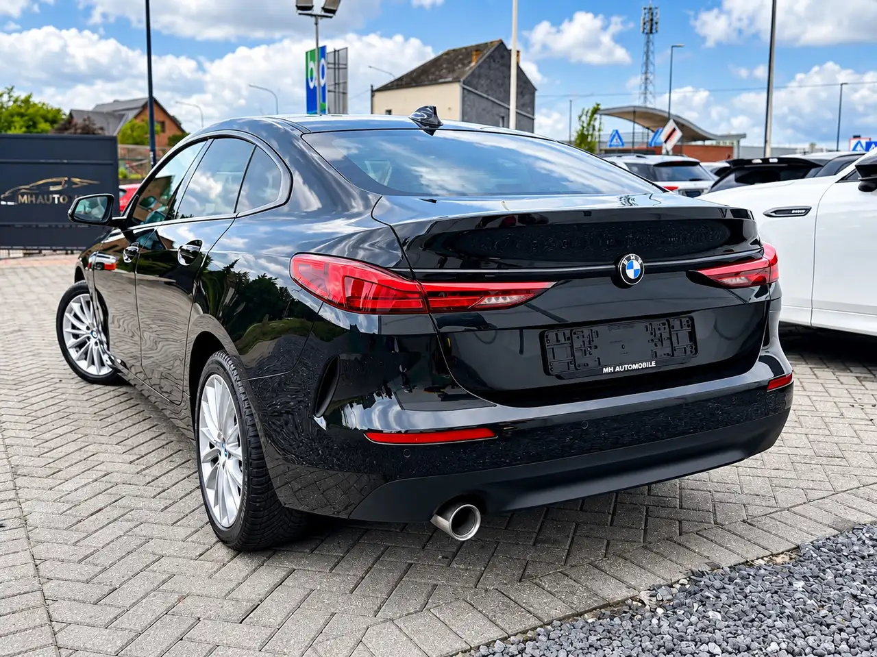 BMW 218 - 6