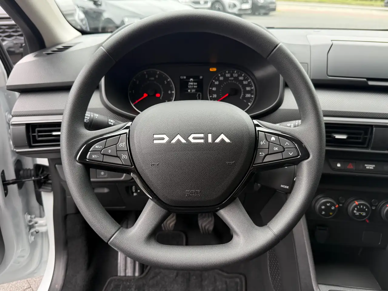 Dacia Sandero - 8
