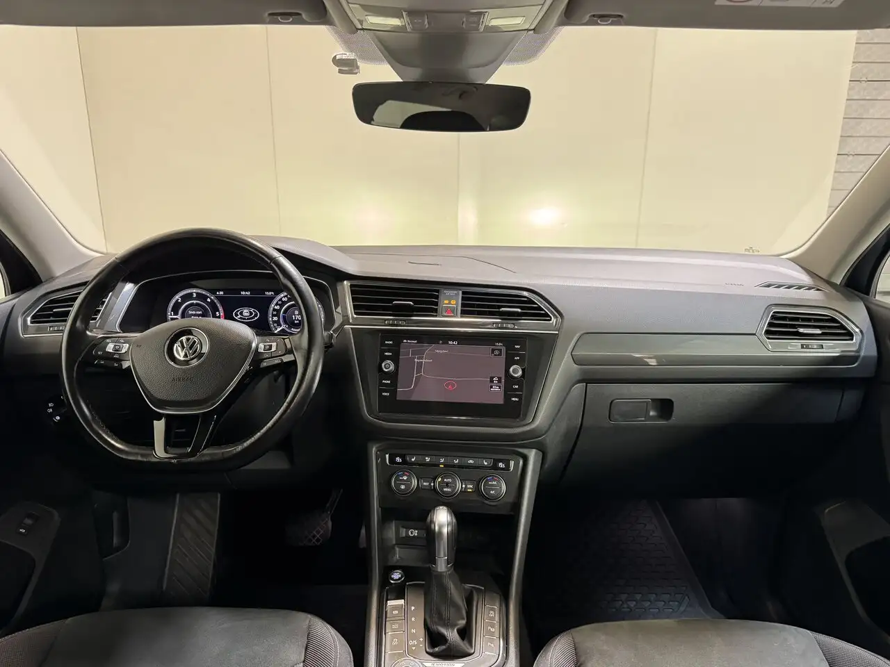 Volkswagen Tiguan Allspace - 11