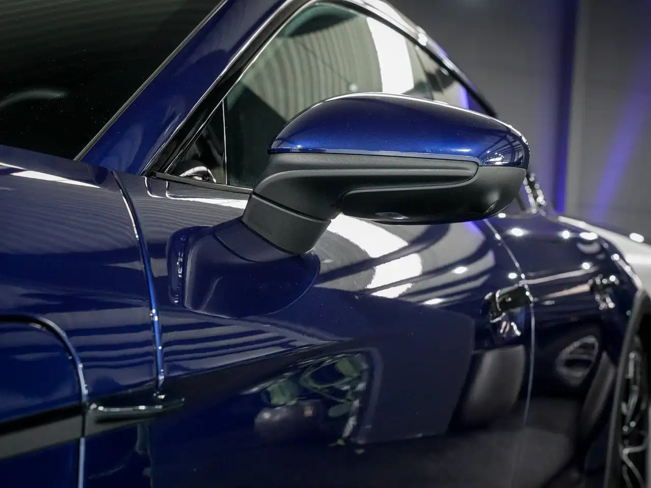 Porsche Taycan - 11