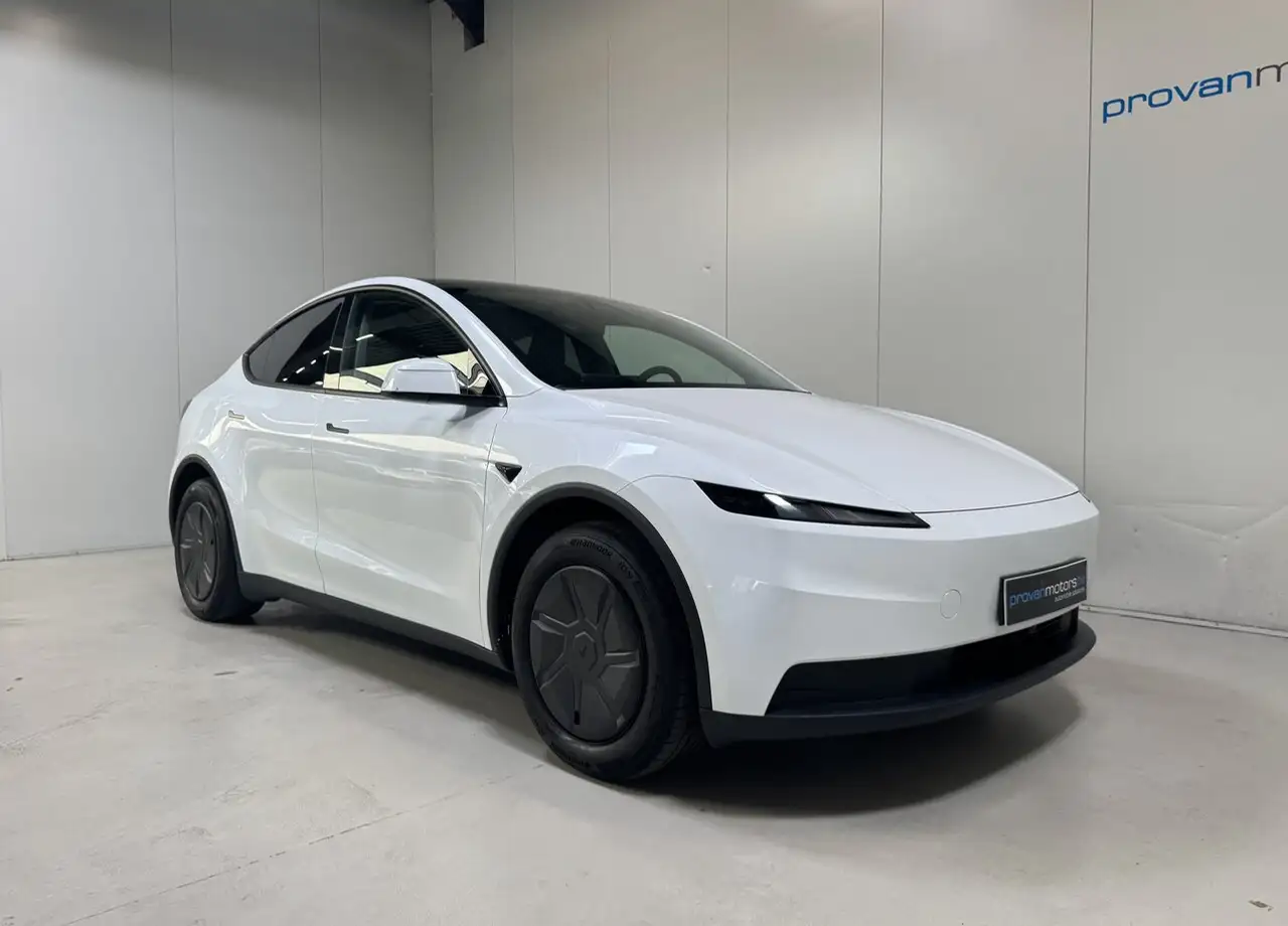 Tesla Model Y - 5