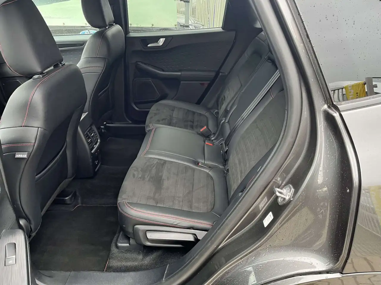 Ford Kuga - 12