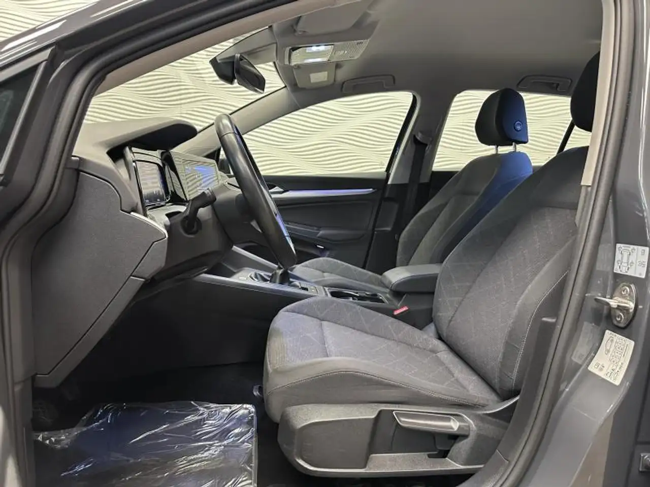 Volkswagen Golf - 12