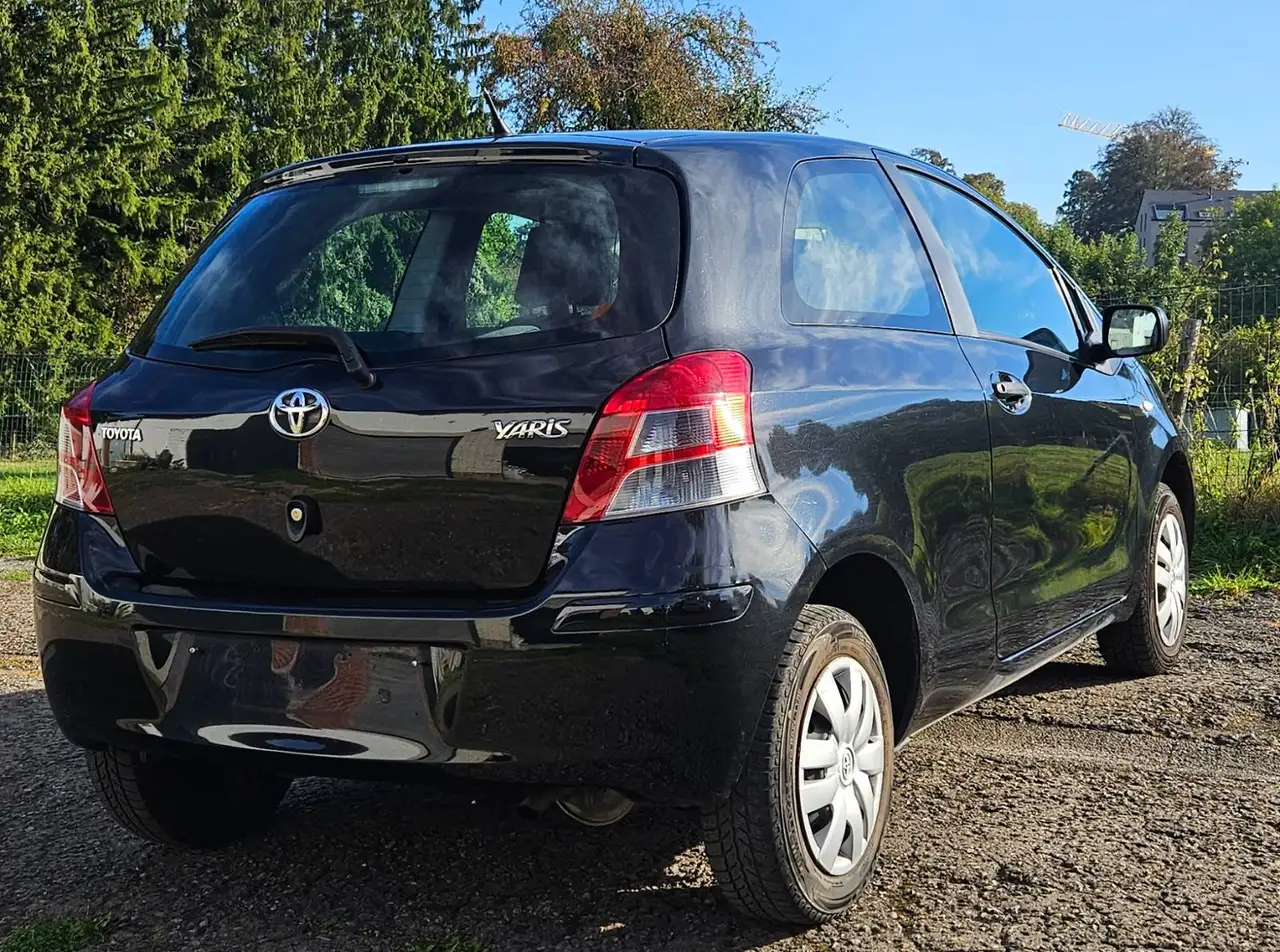 Toyota Yaris - 2