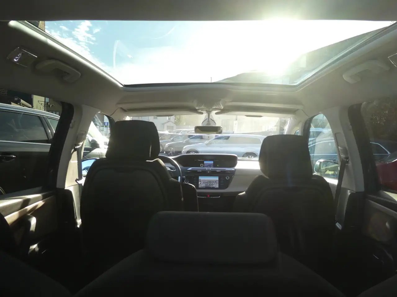 Citroen Grand C4 Picasso - 9