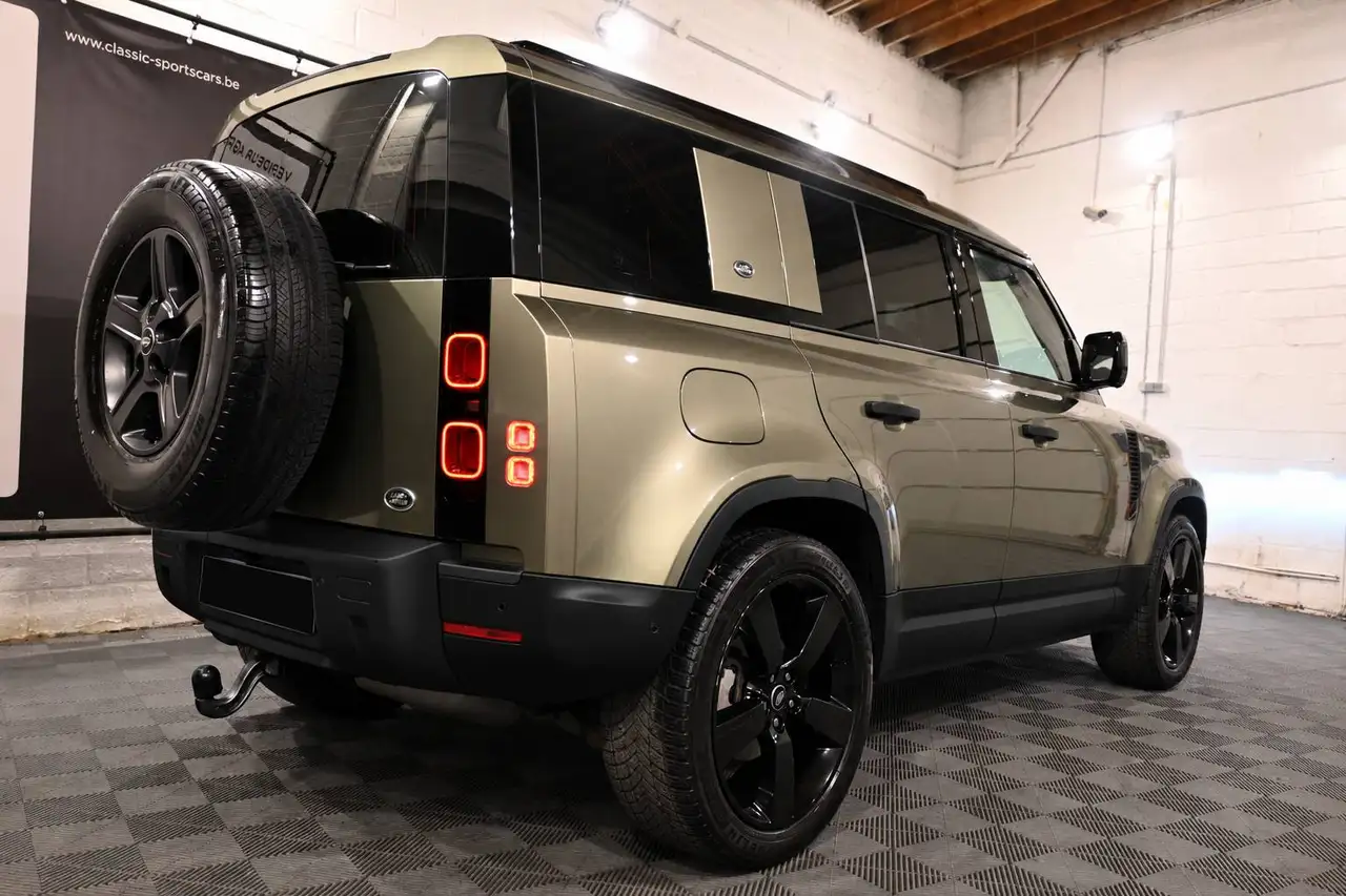 Land Rover Defender - 9