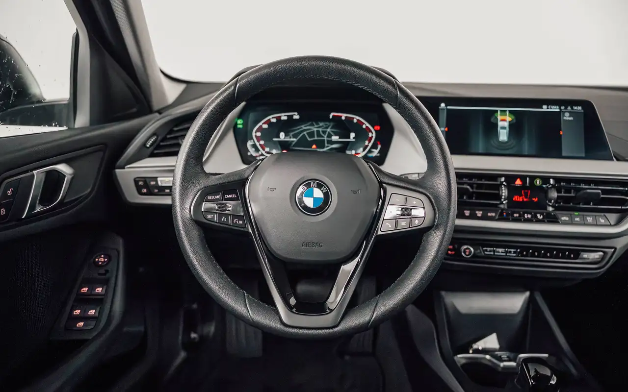 BMW 118 - 12