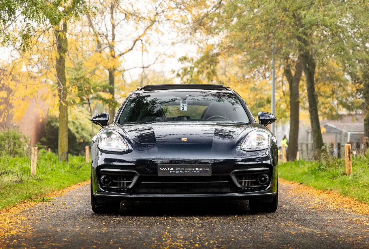 Porsche Panamera - 2