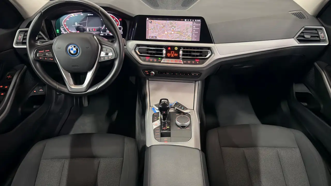 BMW 320 - 3