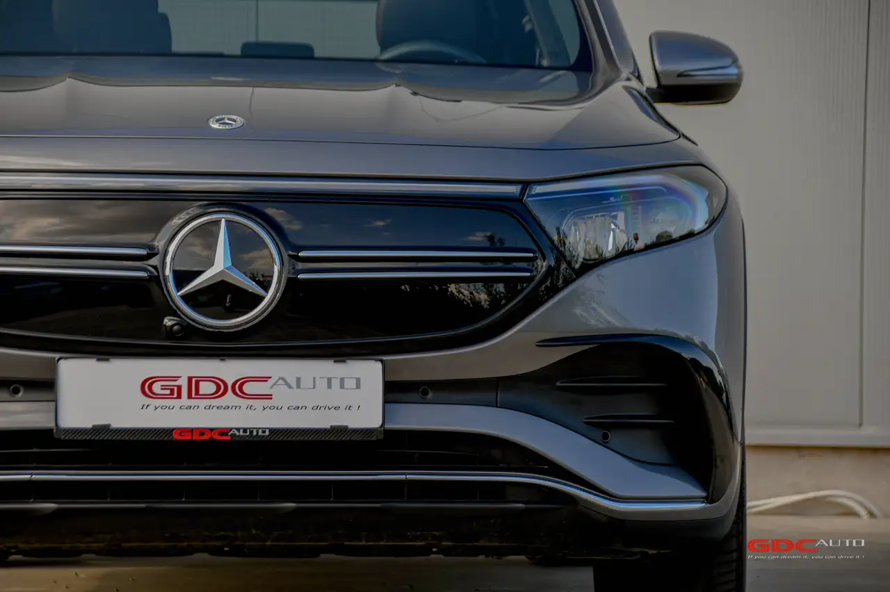 Mercedes-Benz EQB 350 - 11
