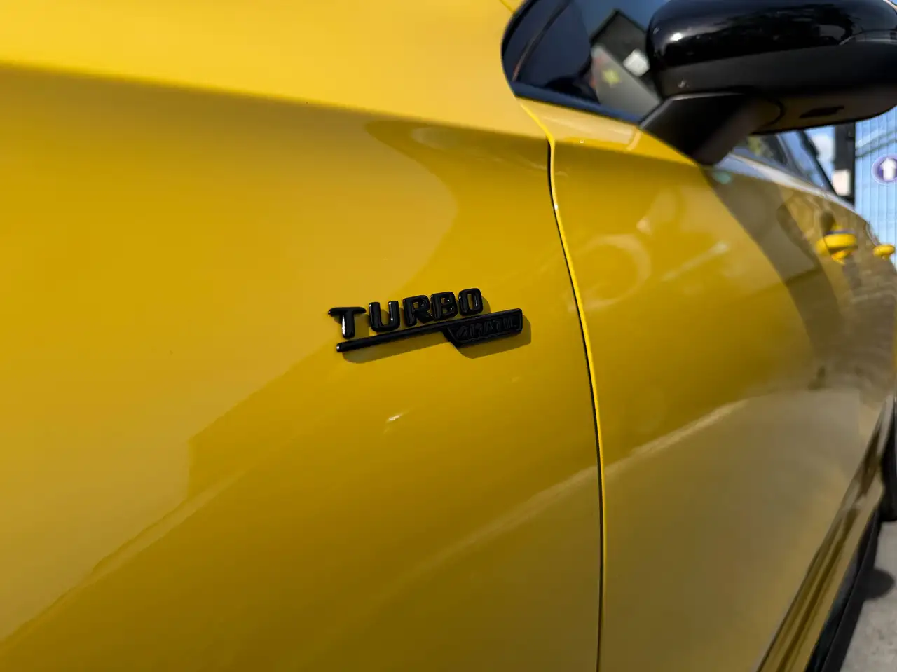 Mercedes-Benz A 35 AMG - 12