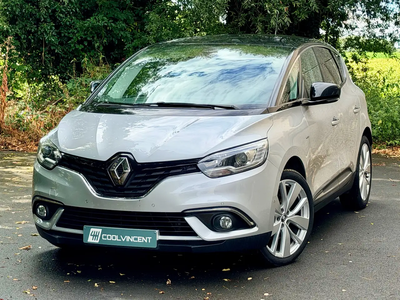 Renault Scenic - 1