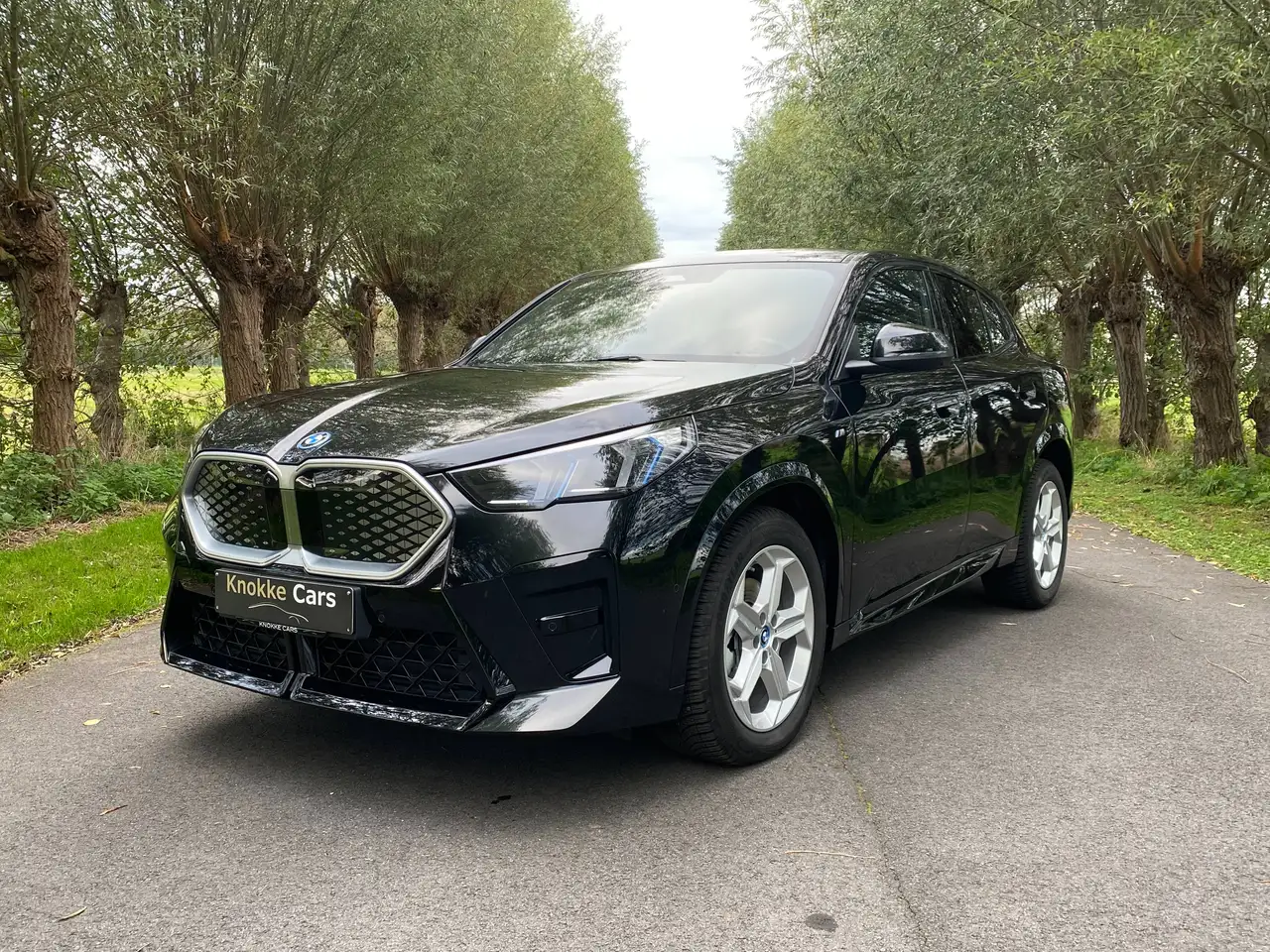 BMW iX2 - 3