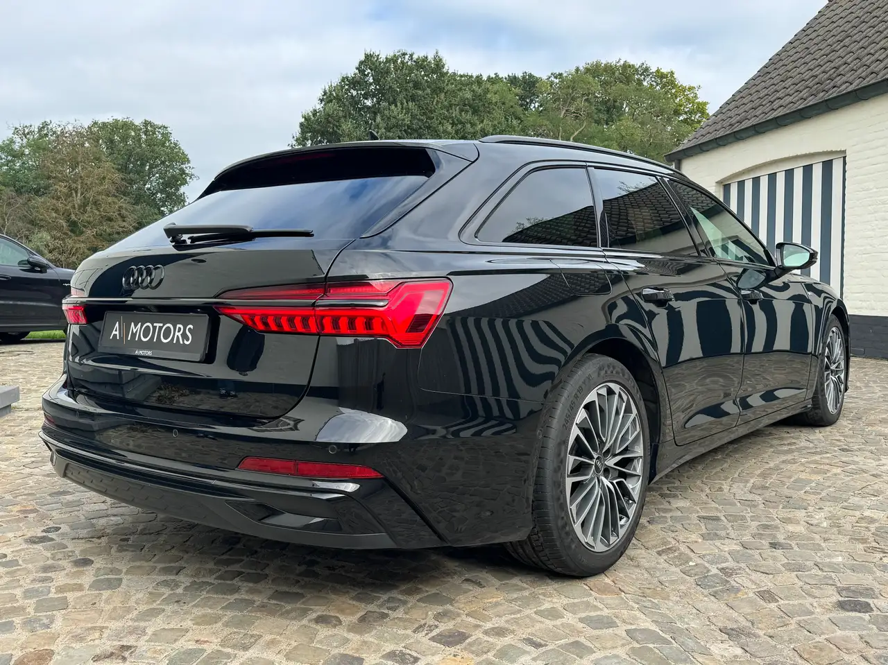 Audi A6 - 6