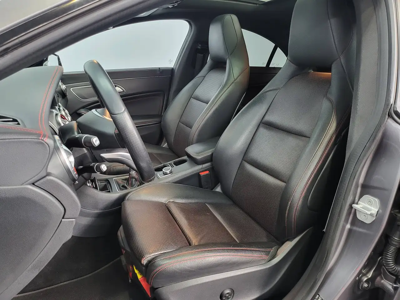 Mercedes-Benz CLA 200 - 11