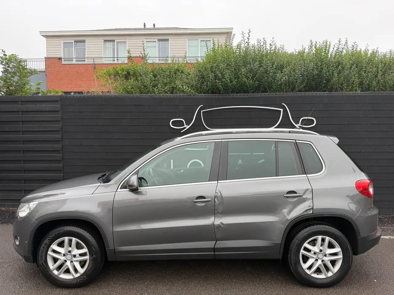 Volkswagen Tiguan - 2