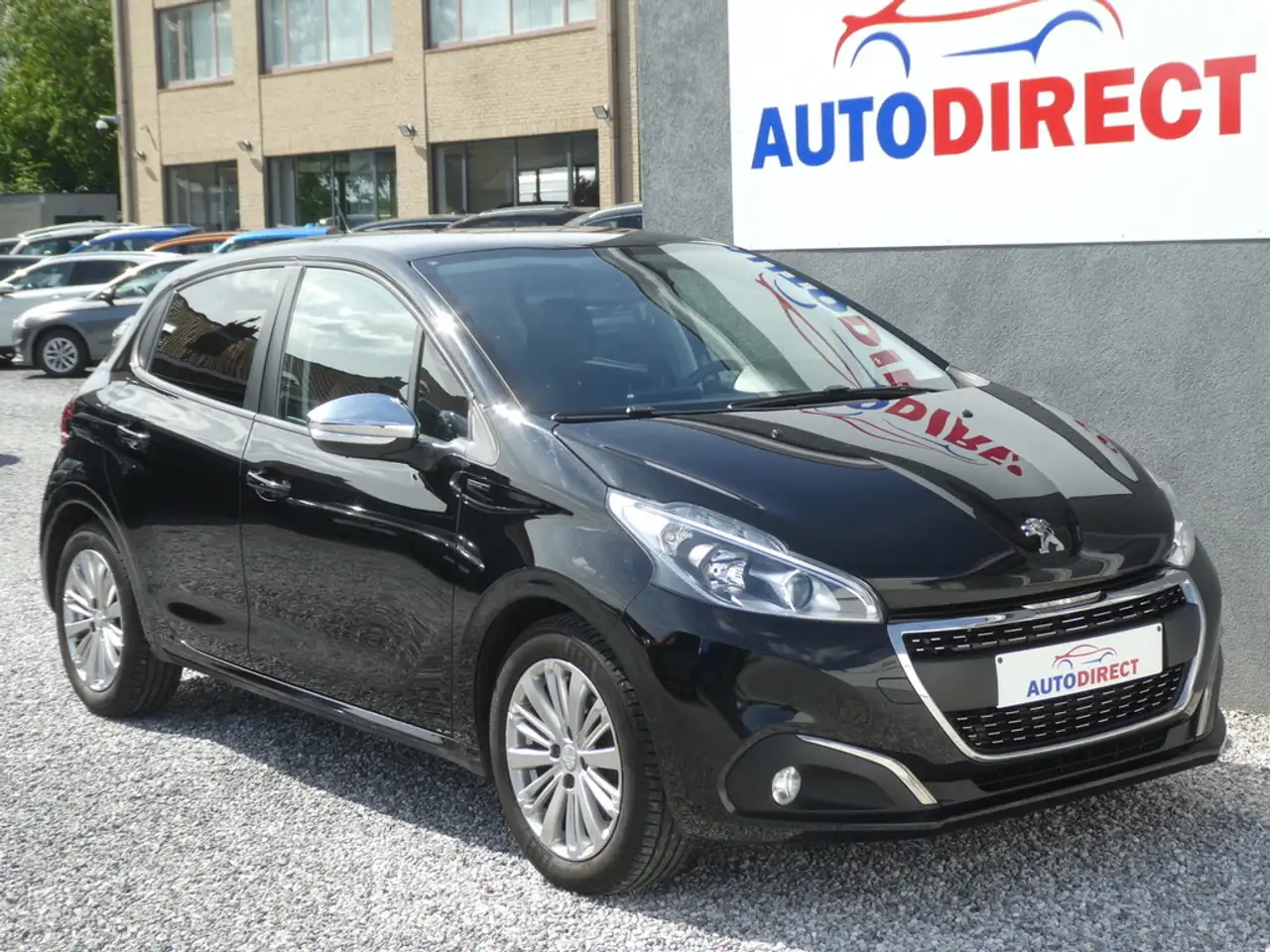 Peugeot 208 - 6
