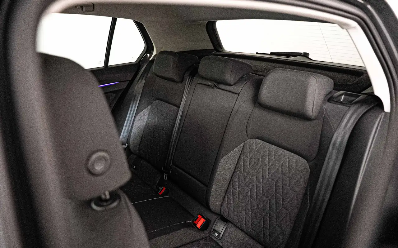 Volkswagen Golf - 7