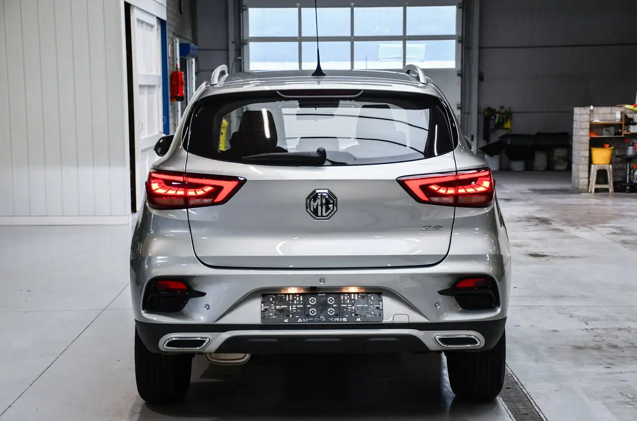 MG ZS - 5