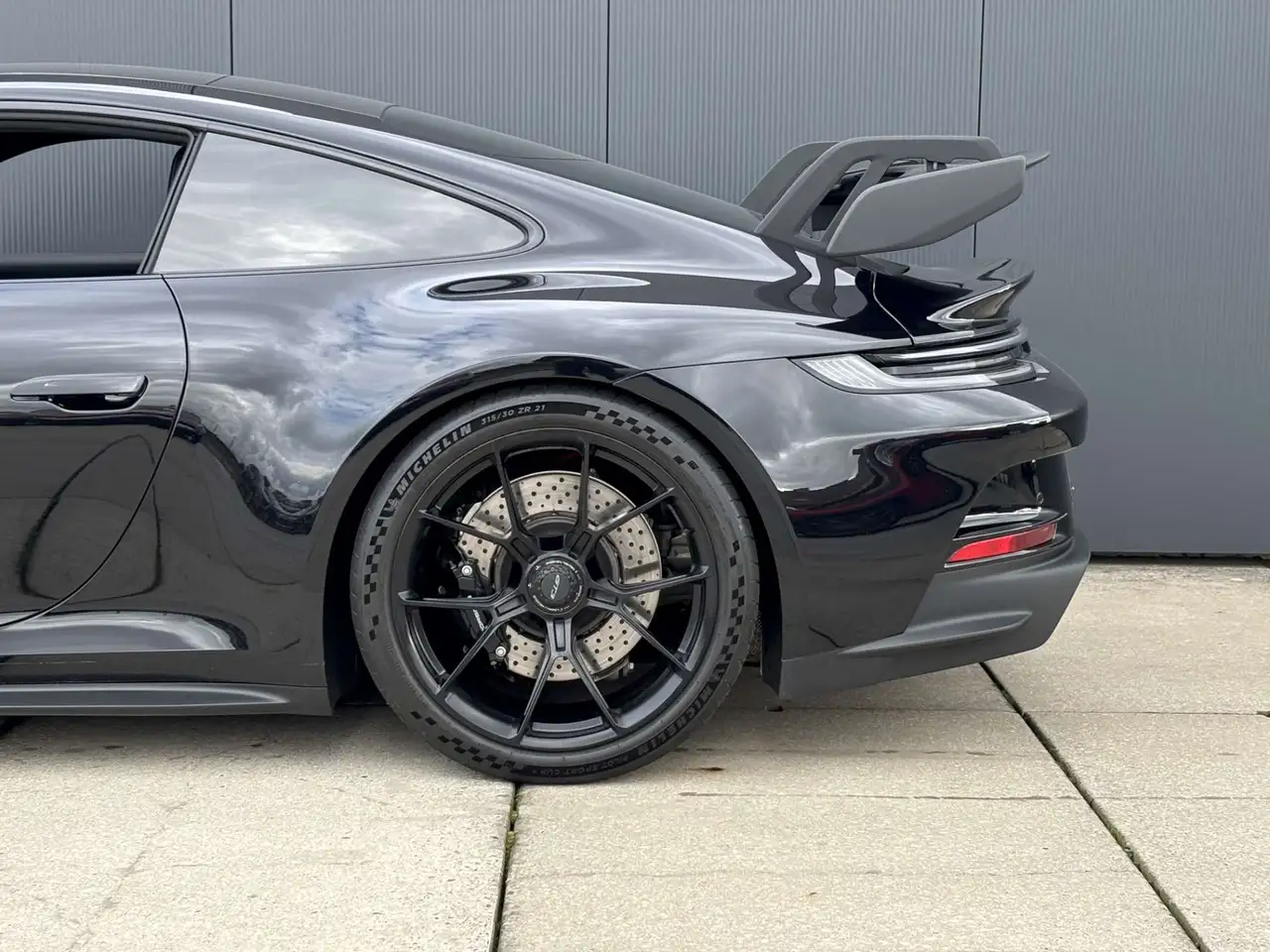 Porsche 992 - 11