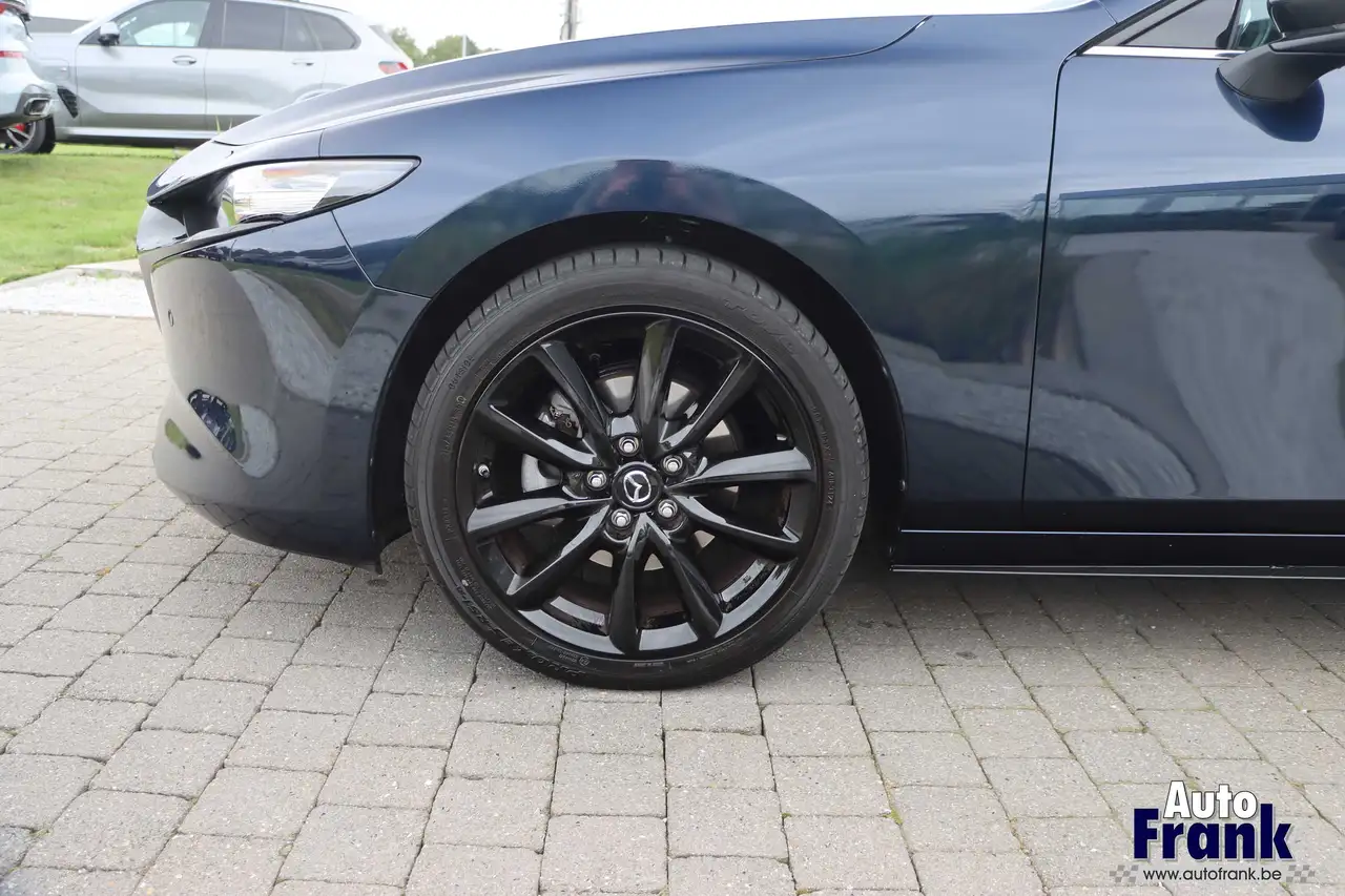Mazda 3 - 4