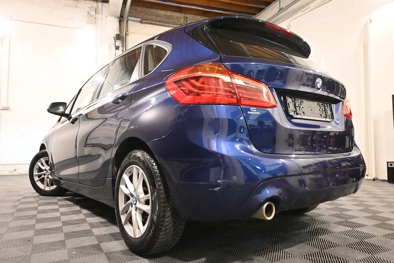 BMW 216 - 7