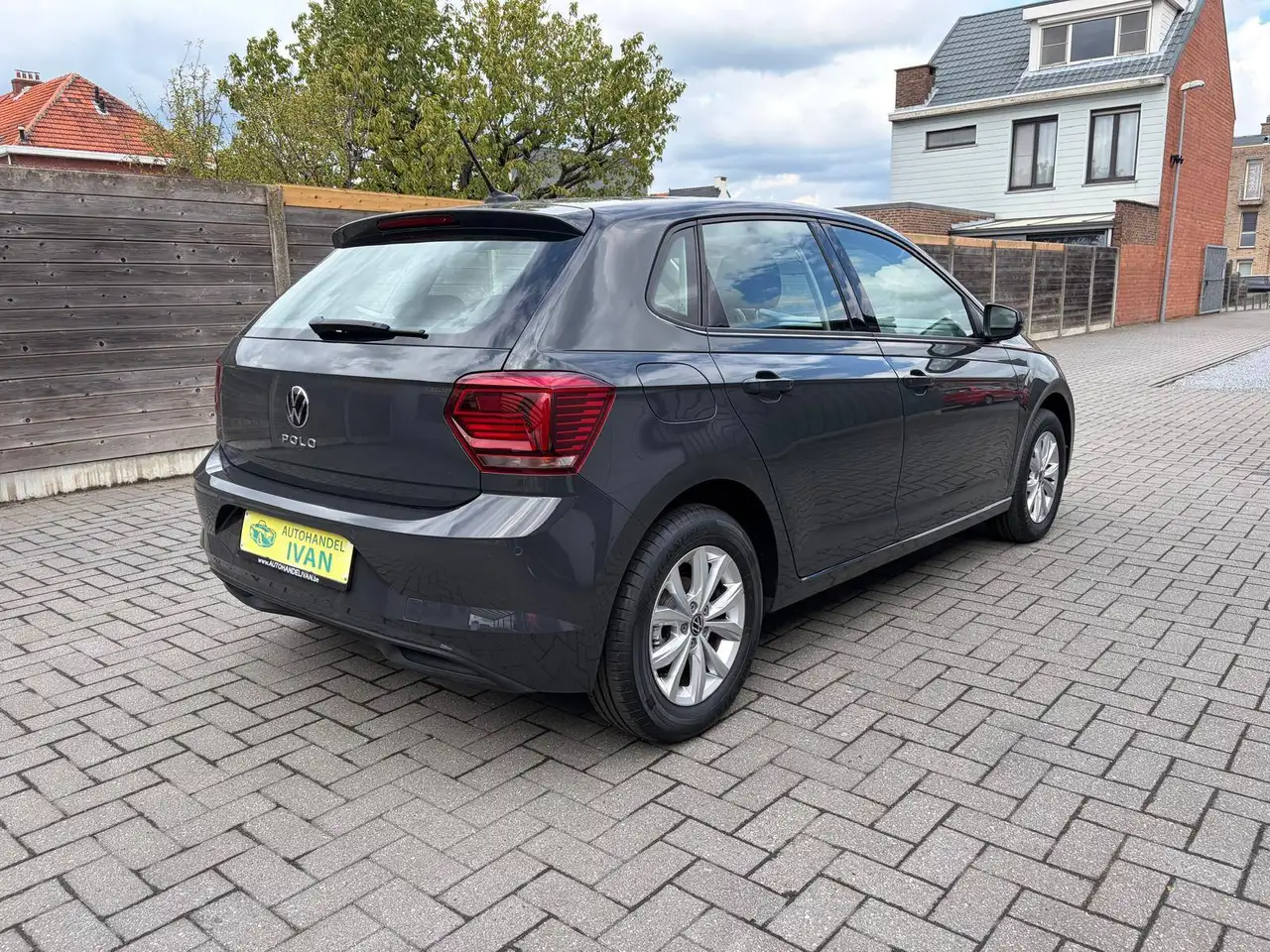 Volkswagen Polo - 11
