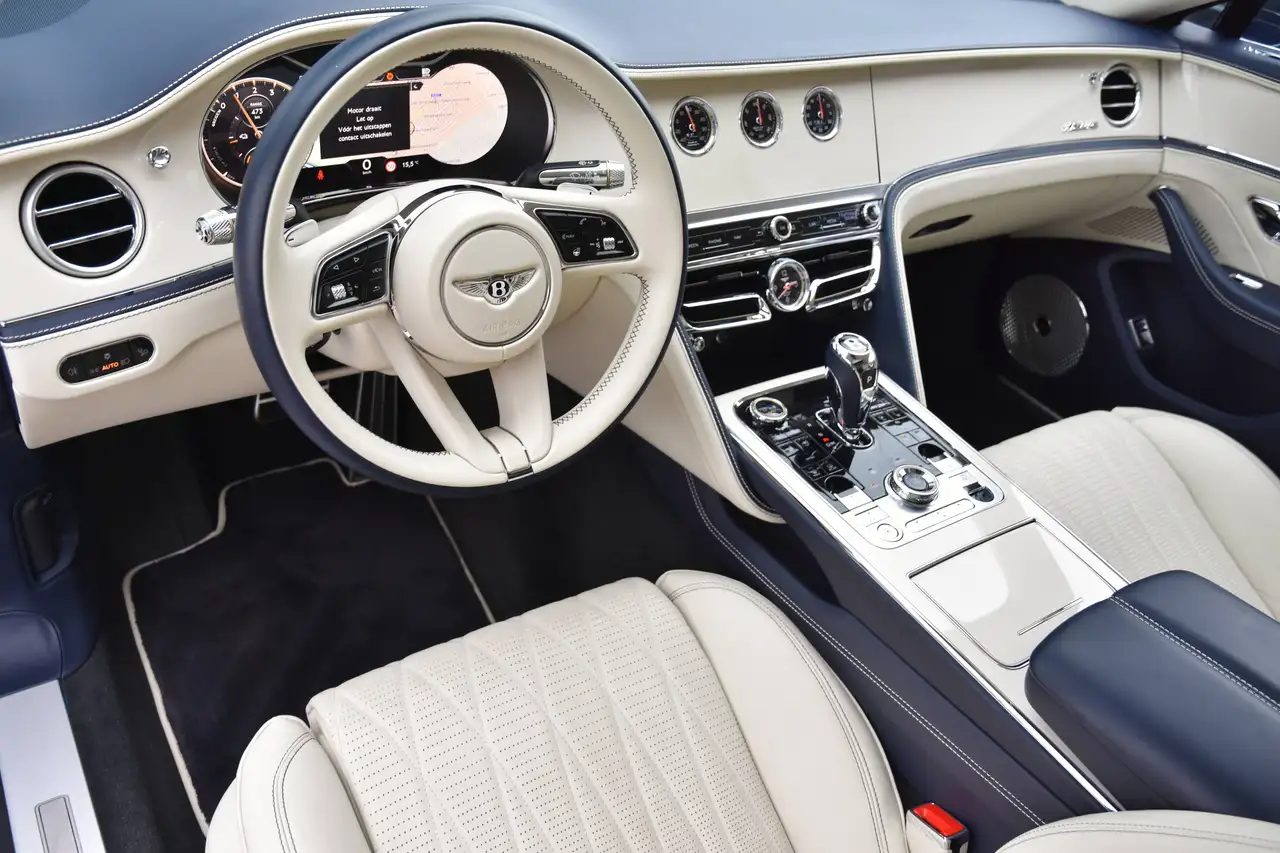 Bentley Flying Spur - 4