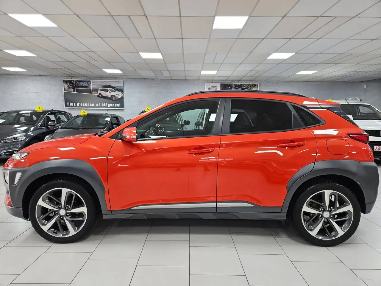 Hyundai KONA - 6