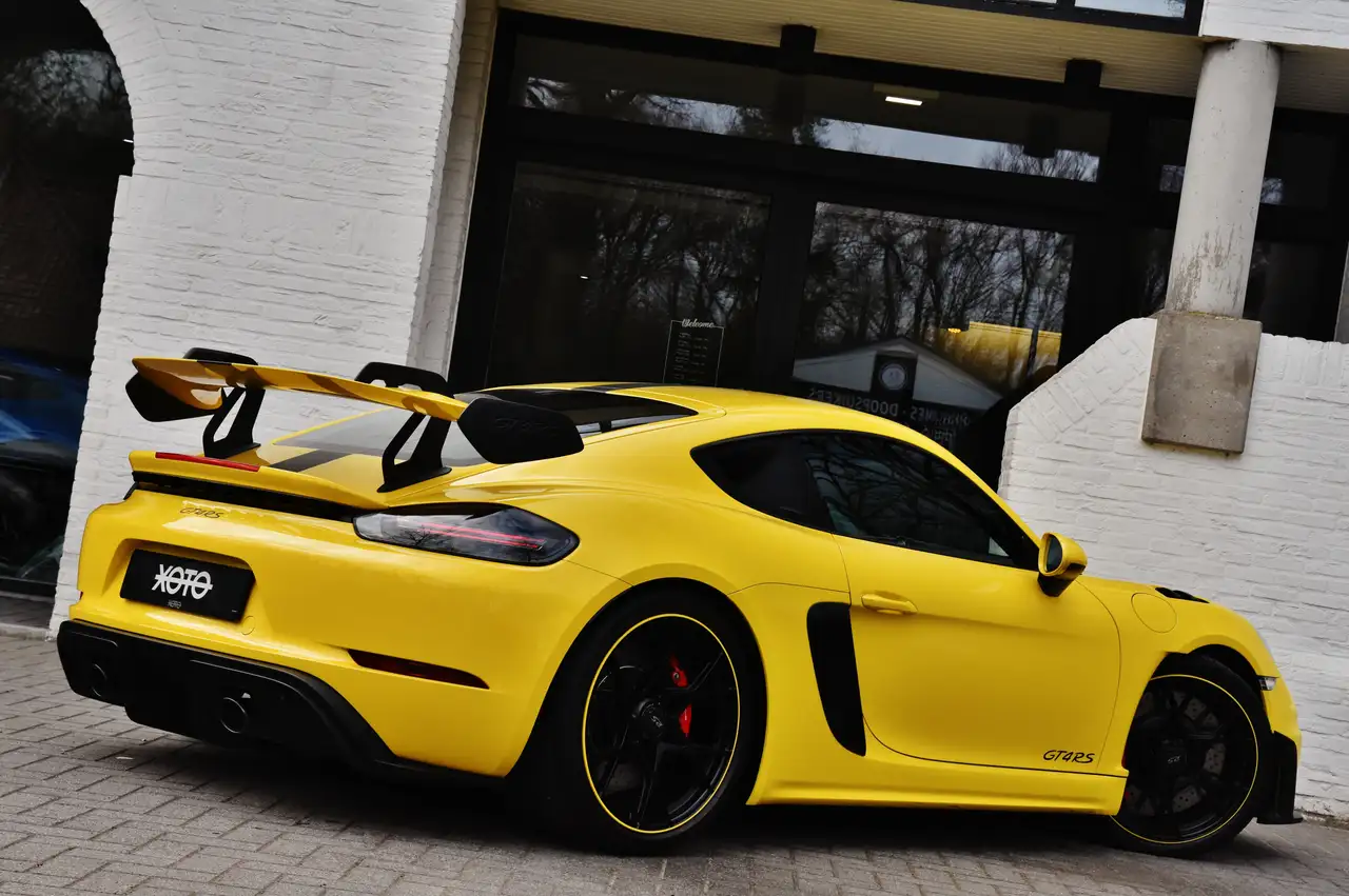 Porsche 718 - 8