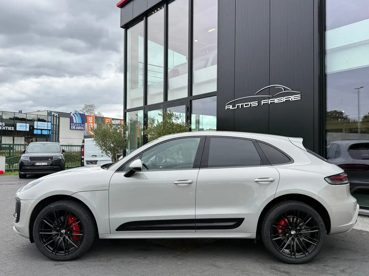 Porsche Macan - 5