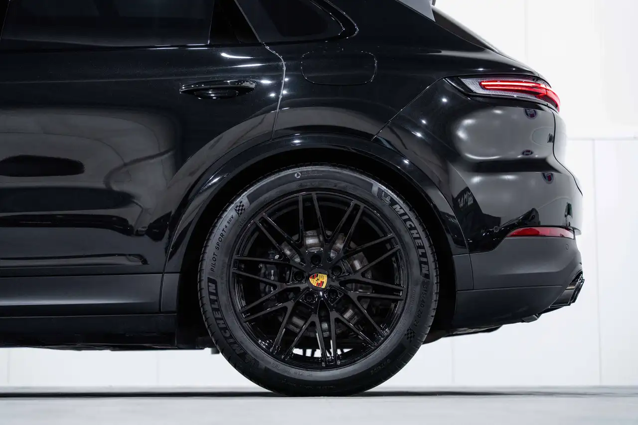 Porsche Cayenne - 11