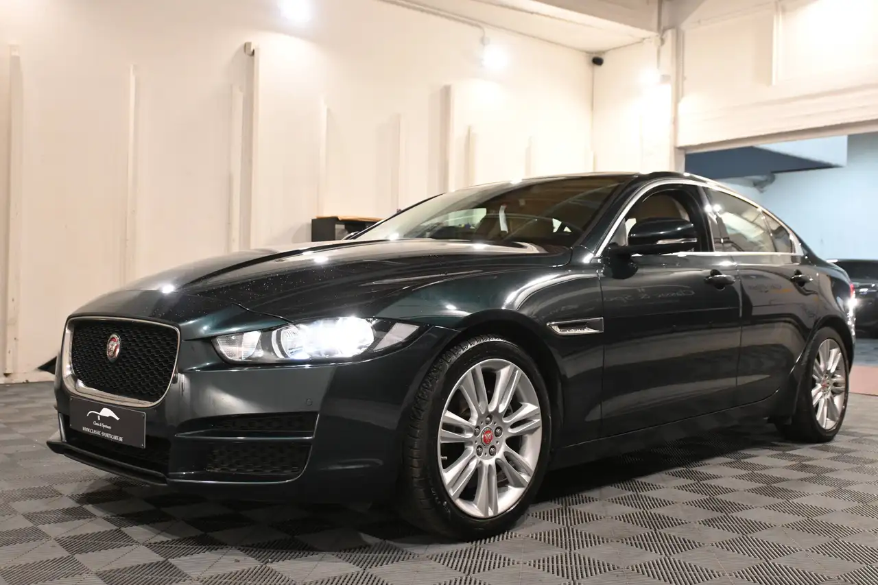 Jaguar XE - 5