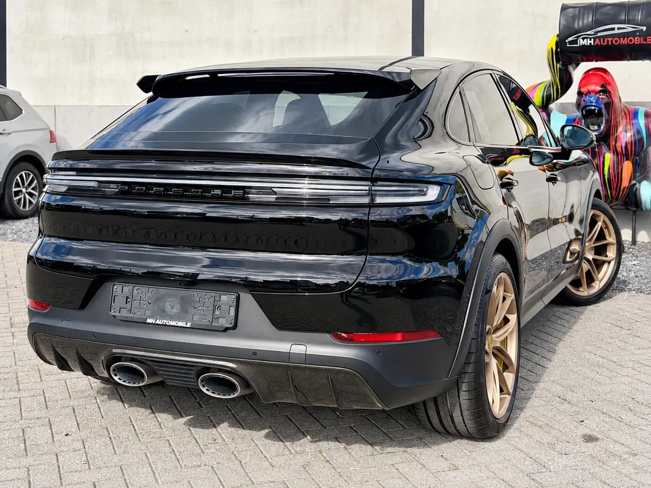 Porsche Cayenne - 2