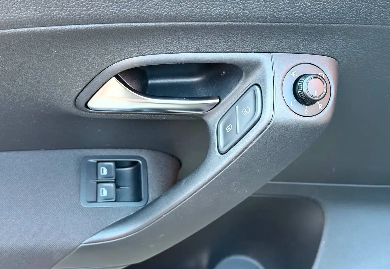 Volkswagen Polo - 10