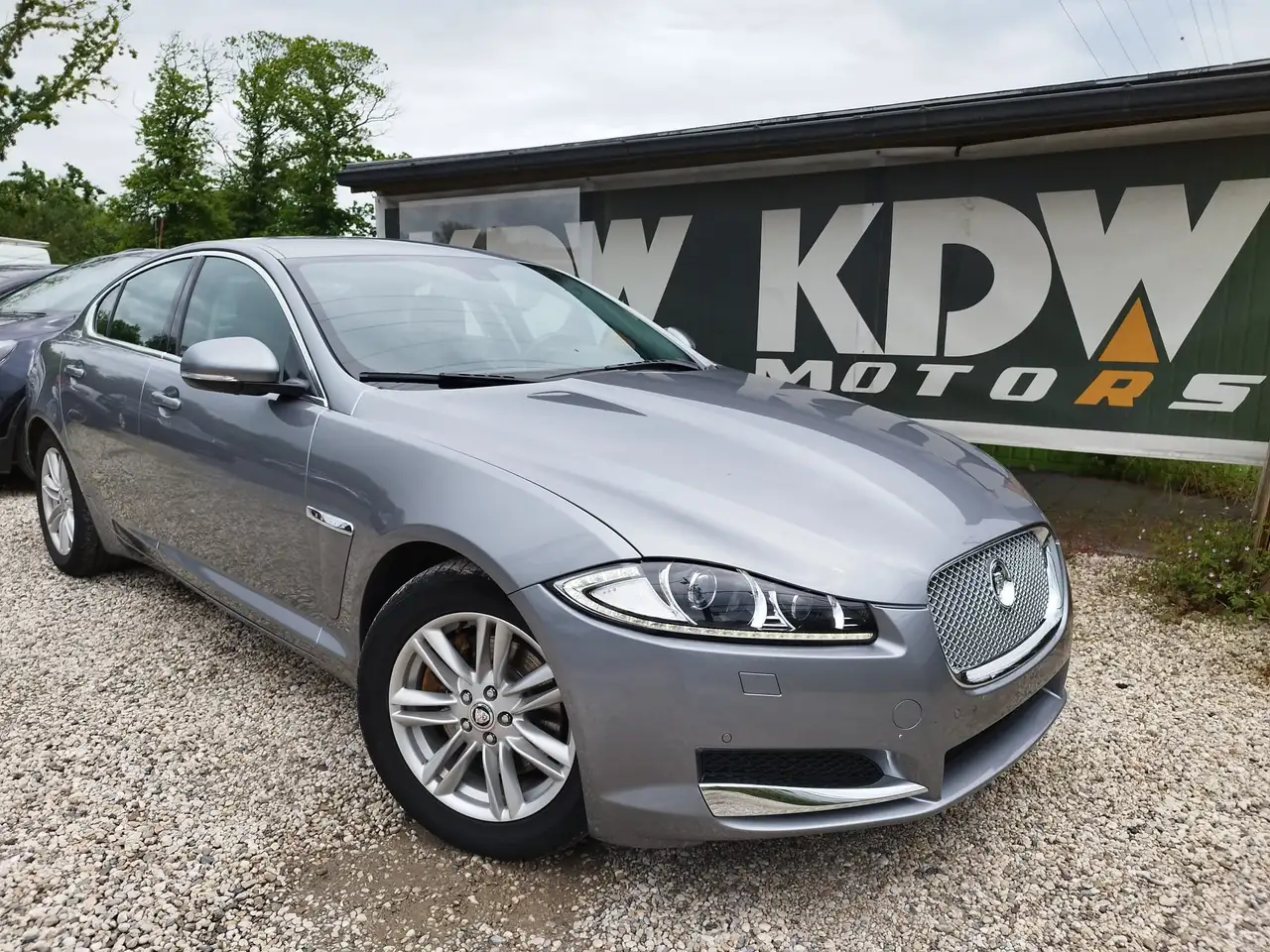 Jaguar XF
